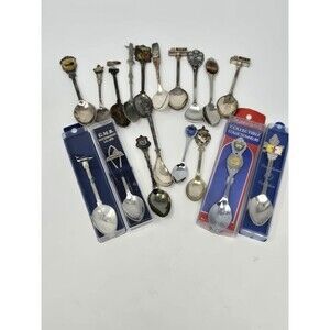 VINTAGE TRAVEL SOUVENIR SPOONS LOT OF 18 CANADA VACATION PEWTER STAINLESS STEEL